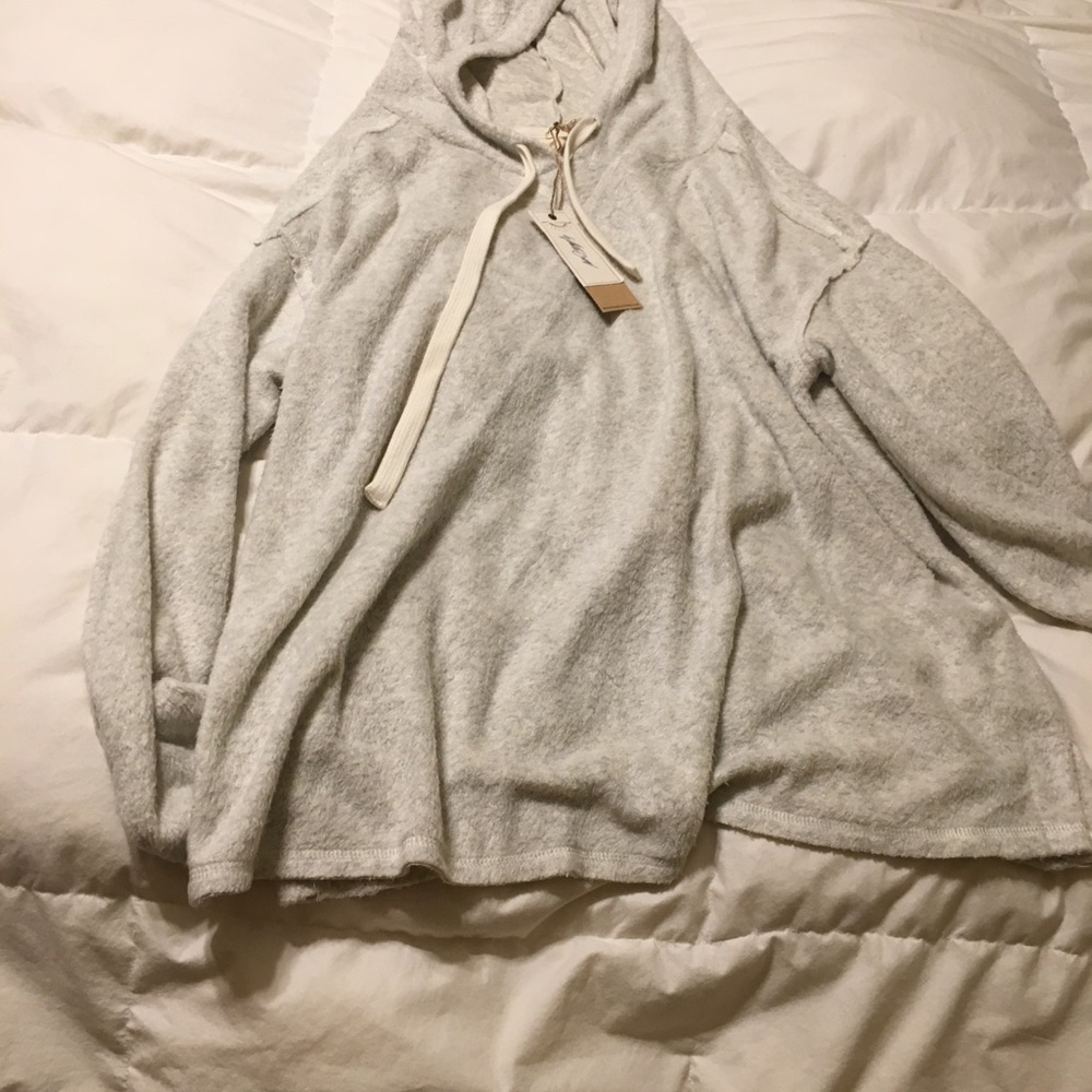 White crow sweatshirt